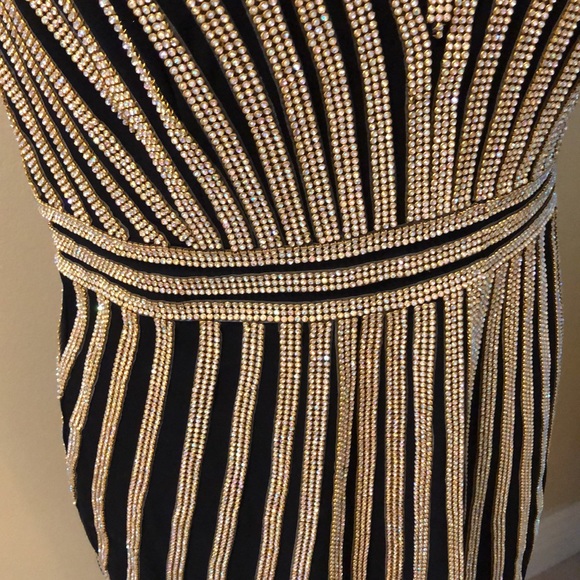 ⭐️Jovani Iridescent crystal beaded deep v back lined dress - Picture 4 of 16